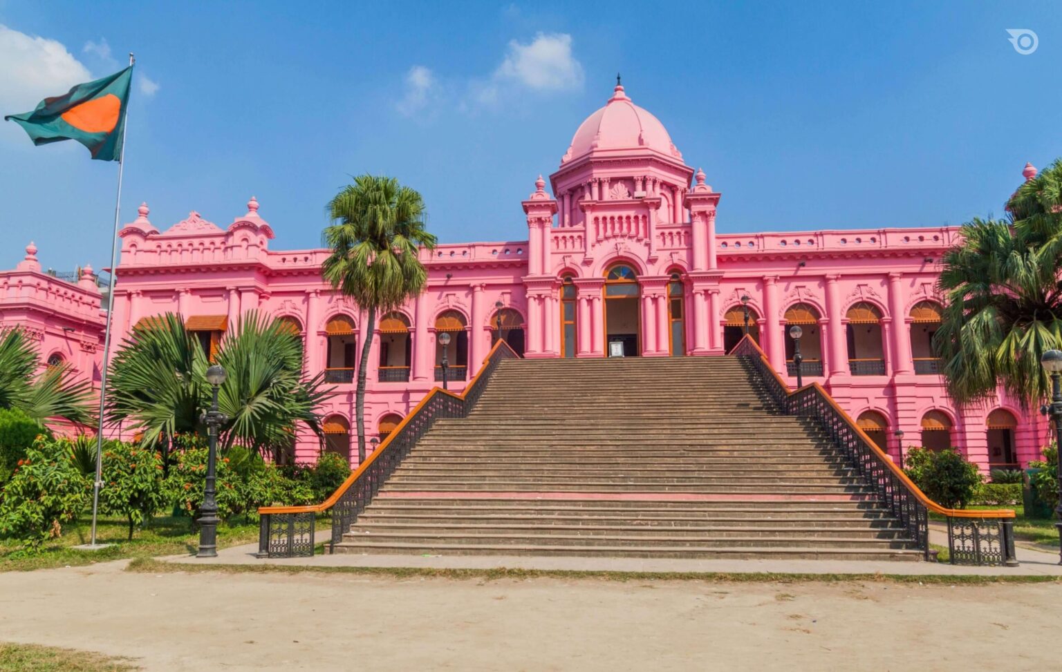 আহসান মঞ্জিল, পুরান ঢাকা - GoArif