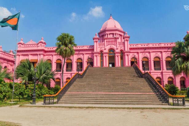 আহসান মঞ্জিল, পুরান ঢাকা - GoArif